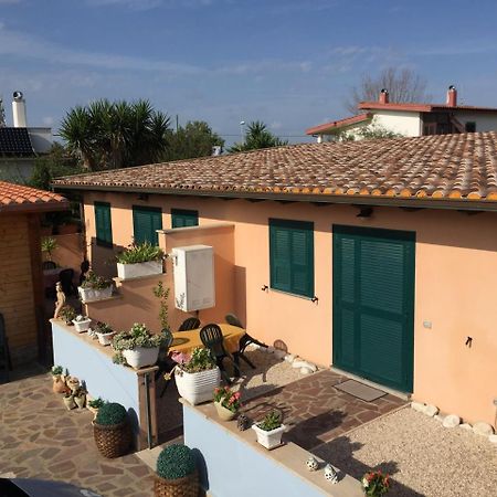Aquila Di Mare Villa Fiumicino Exterior foto